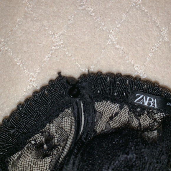 Zara jumpsuit -mixed lace - Picture 6 of 6